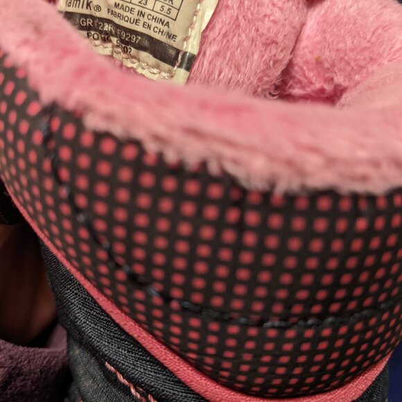 Kamik waterproof navy/magenta Stance 2 toddler boots - size US 6 - Picture 3 of 8